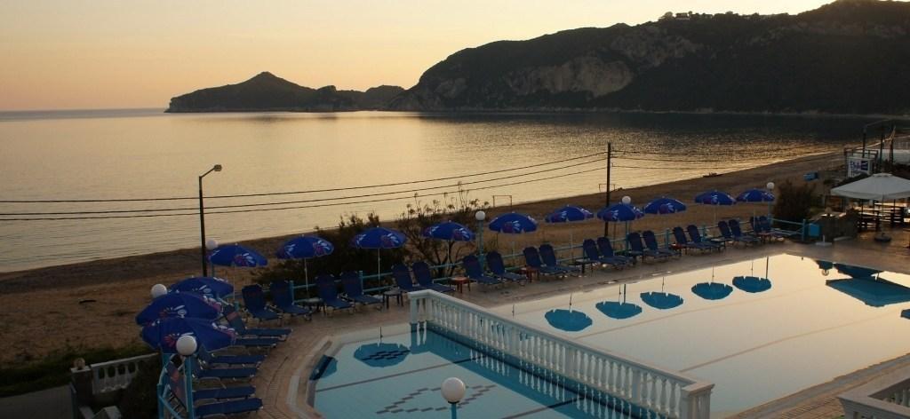 Belle Helene Hotel Agios Georgios Pagon Exterior photo